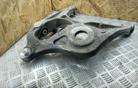Mercedes-Benz GLE (W166 - C292) Rear upper control arm/wishbone A16605