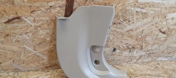 Other sill/pillar trim element