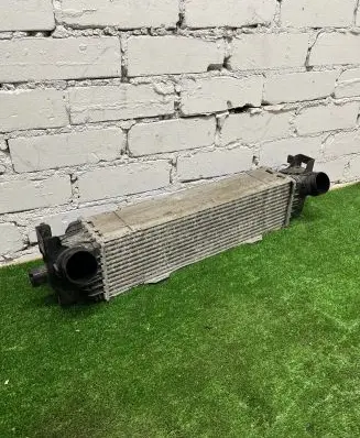 BMW 7 G11 G12 Intercooler radiator
