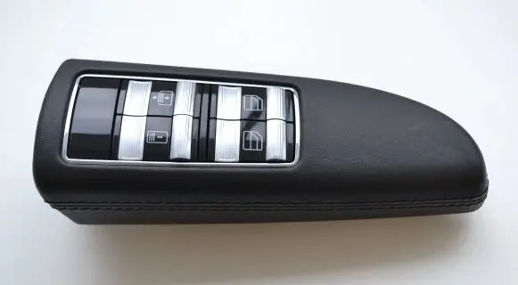 Mercedes-Benz S W221 Electric window control switch