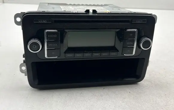 Volkswagen Polo V 6R Radio/CD/DVD/GPS head unit RCD210MP3 5M0035156C CQJV1875AE