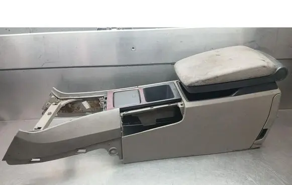 Volvo V70 Armrest