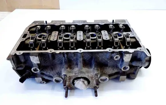 Skoda Fabia Mk3 (NJ) Engine head 04E103064L 04E103404N
