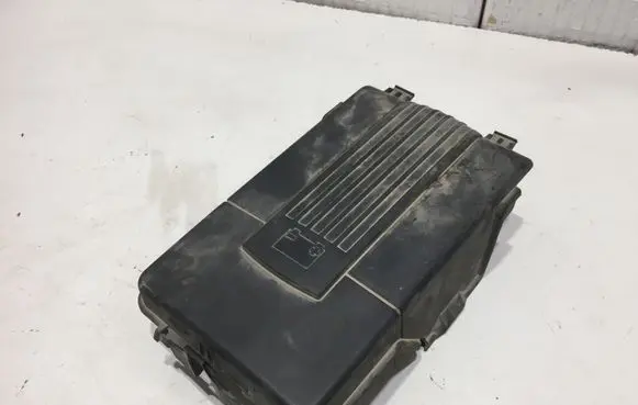 Volkswagen PASSAT B6 Battery box tray cover/lid 1K0915443A