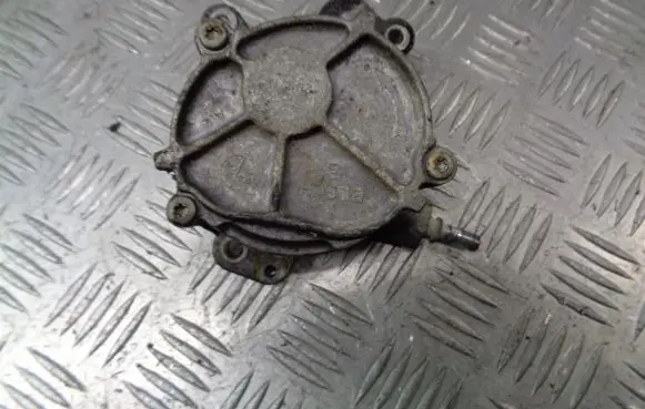 Peugeot 407 Vacuum pump