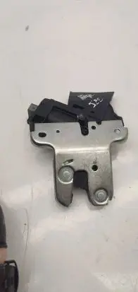 Audi A4 S4 B7 8E 8H Tailgate/trunk/boot lock/catch/latch 4f5827505D