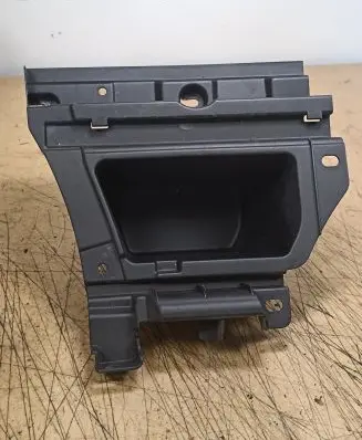 Trunk/boot lower side trim panel