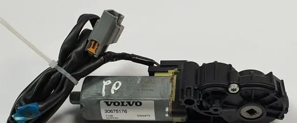 Volvo XC90 Seat adjustment motor 30675176