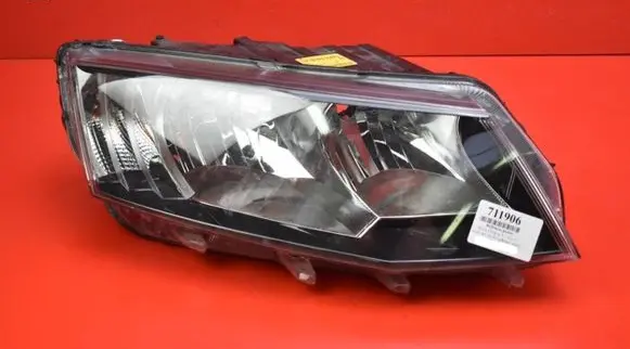 Skoda Octavia Mk3 (5E) Headlight/headlamp 5E1941018