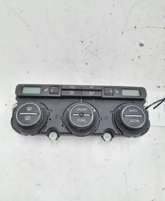 Volkswagen PASSAT B6 Climate control unit