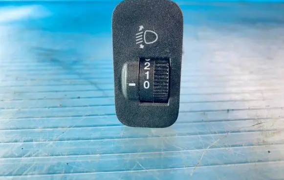 Honda Jazz Headlight level height control switch M20010 HJSS5A