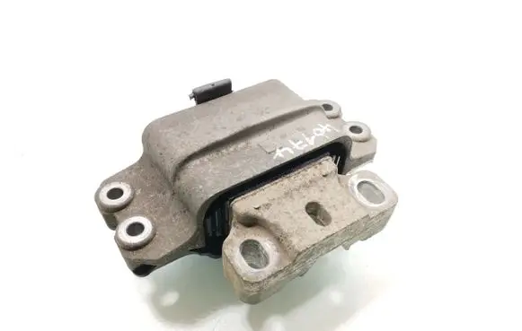 Volkswagen Golf Plus Engine mount bracket 1K0199555