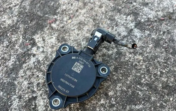Mercedes-Benz GLA W156 X156 Camshaft speed sensor A2761560790 2761560790