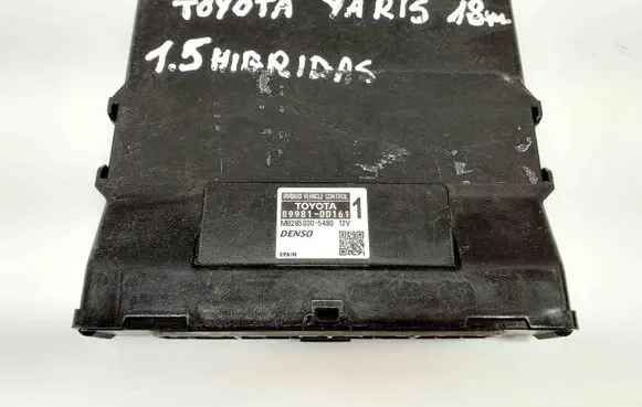 Toyota Yaris Central body control module 899810D161