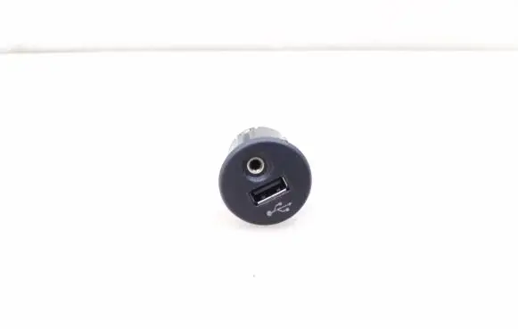 Nissan Juke I F15 AUX in-socket connector 28023BH00A