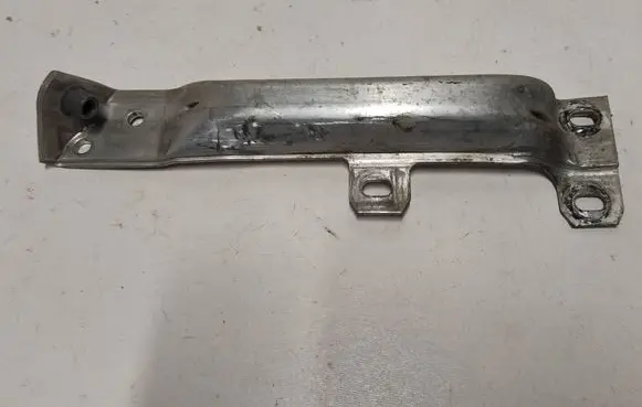 BMW 5 F10 F11 Radiator support slam panel bracket 7158893