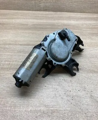 Audi A4 S4 B6 8E 8H Rear window wiper motor 8E9955711A