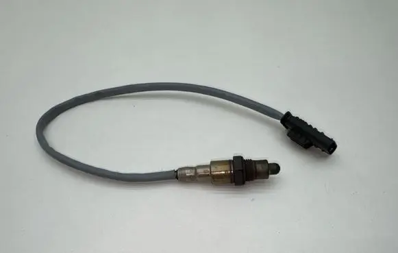 BMW 5 G30 G31 G38 Lambda probe sensor 861129402