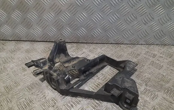 BMW X5 E53 Headlight/headlamp mounting bracket 224567
