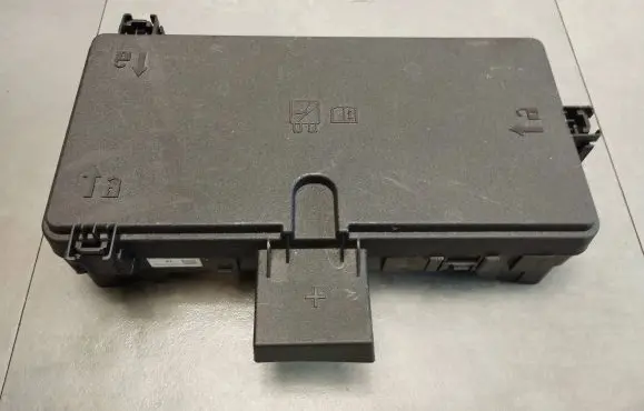 Volkswagen Amarok II Fuse box set MB3T14D068PLB