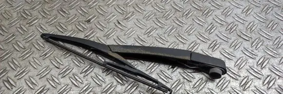 Renault Captur Rear wiper blade arm 
