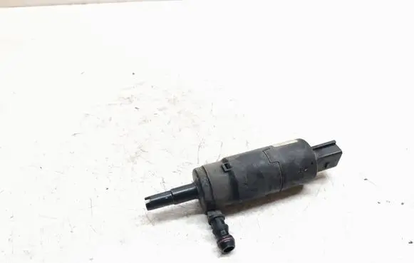 BMW X5 E53 Headlight washer pump 8377430