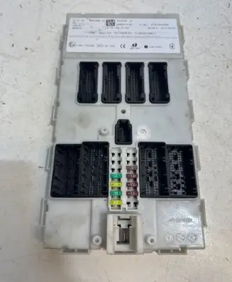 BMW 4 F32 F33 Central body control module 8733499 5DEB11F02 116RI001052