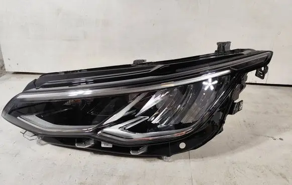 Volkswagen Golf VIII Headlight/headlamp 5H1941005C