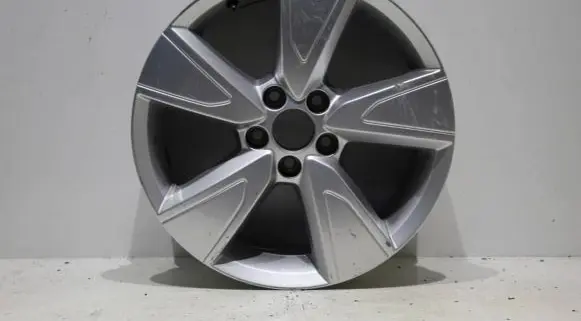 Volvo XC40 R17 alloy rim 31680565