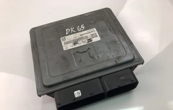 Seat Ibiza IV (6J,6P) Engine control unit/module 03F906070EA