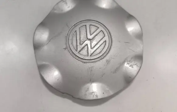Volkswagen Golf III Original wheel cap 1H0601149K
