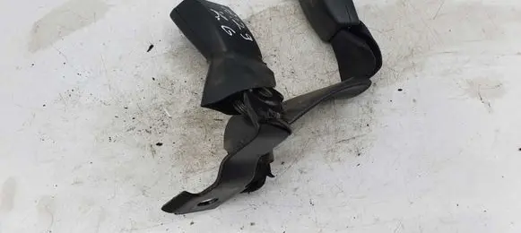 Toyota Avensis T250 Middle seatbelt buckle (rear) NOCODE
