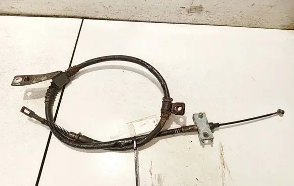 Handbrake/parking brake wiring cable