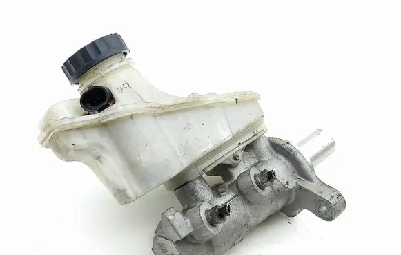 Maserati Ghibli Master brake cylinder
