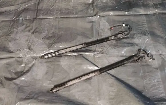 Hyundai i40 Tailgate strut 817803Z100
