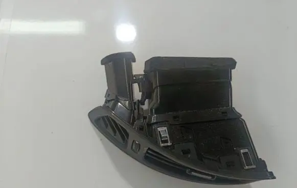 KIA Ceed Dash center air vent grill 974801H000 97480-1H000