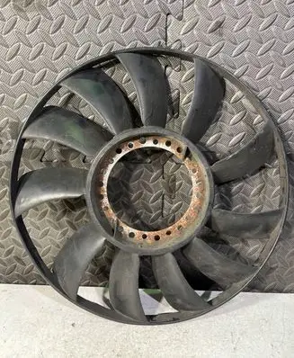 Audi A4 S4 B5 8D Fan impeller 058121301B