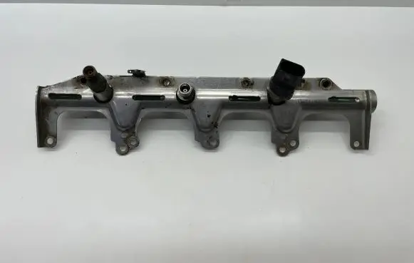 Audi A6 S6 C6 4F Fuel main line pipe 06F133317G