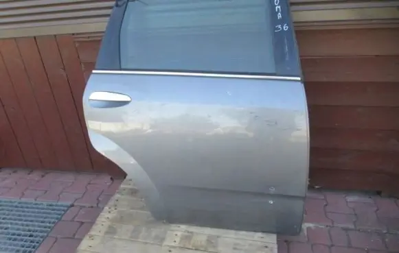 Fiat Croma Rear door
