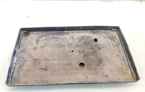 Toyota Previa (XR30, XR40) II Battery tray 