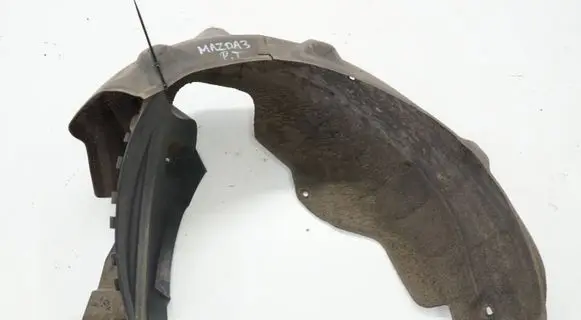 Mazda 3 III Rear arch BHN950341ACR BHN950341