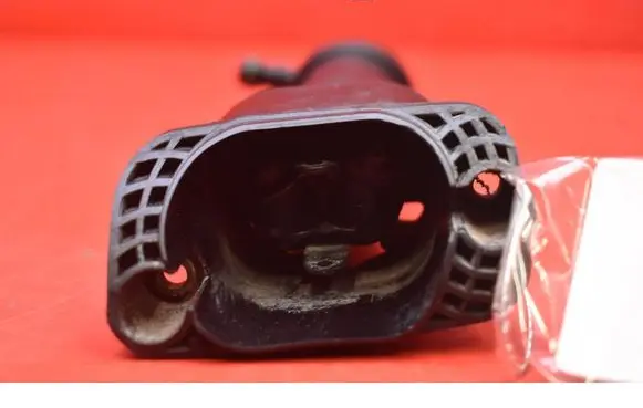 Volvo XC90 Windshield washer spray nozzle 