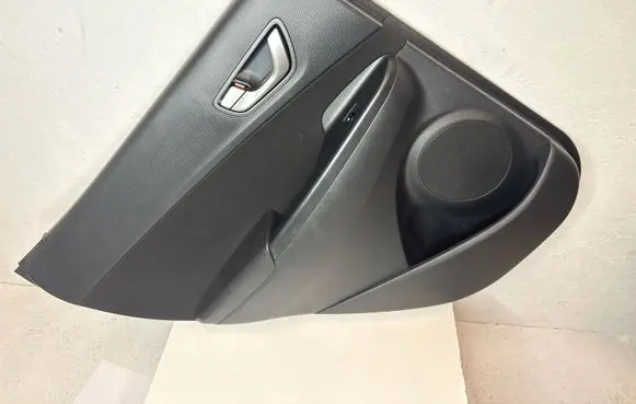 Hyundai Kona I Rear door card panel trim 83370J9000