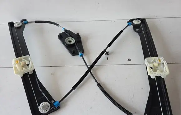 MG MG4 ev Front window lifting mechanism without motor 10941383