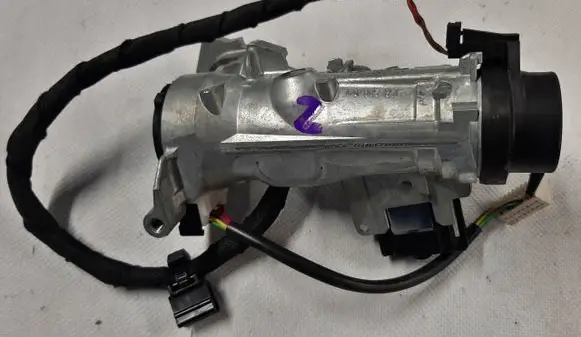 Volkswagen Golf VII Ignition lock 1K0905851