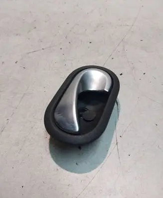 Renault Megane II Front door interior handle 8200028487 5005400006