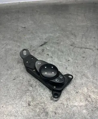 Mercedes-Benz E W211 Wing mirror switch 2118203610