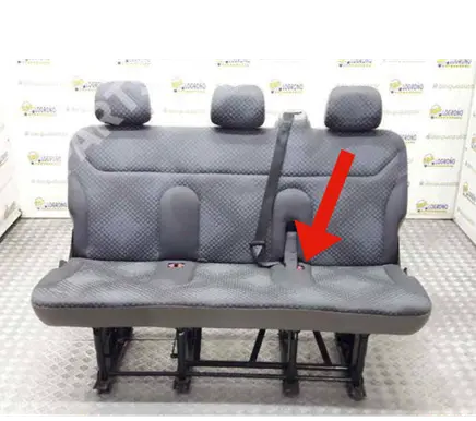 Renault Trafic II (X83) Rear seatbelt buckle