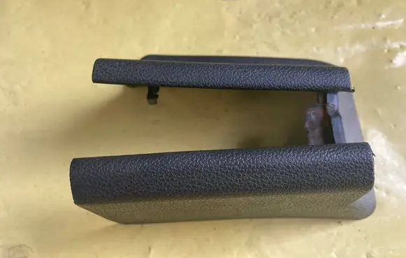 Mercedes-Benz B W245 Front door seat control surround trim A1699191220