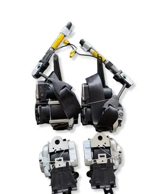 Audi Q3 F3 Set of seat belts 83A857705D 83A857706AA 83A857705